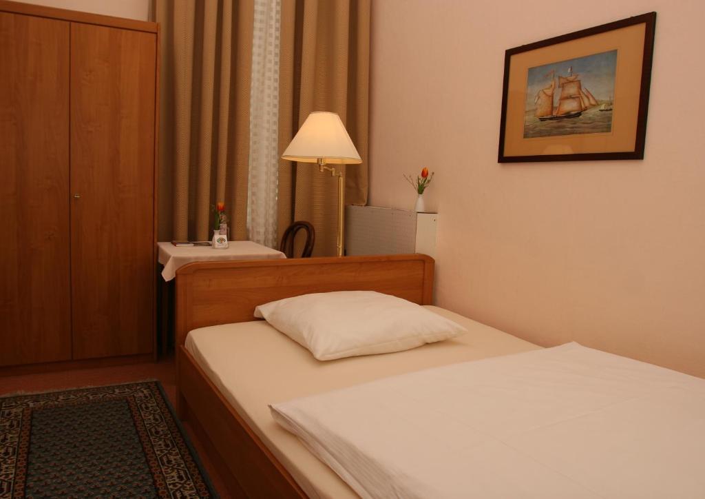 Hotel Pension Fasanenhaus Berlin Ngoại thất bức ảnh