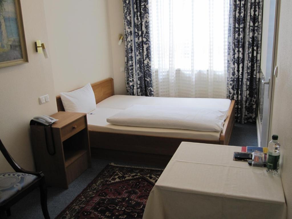 Hotel Pension Fasanenhaus Berlin Phòng bức ảnh