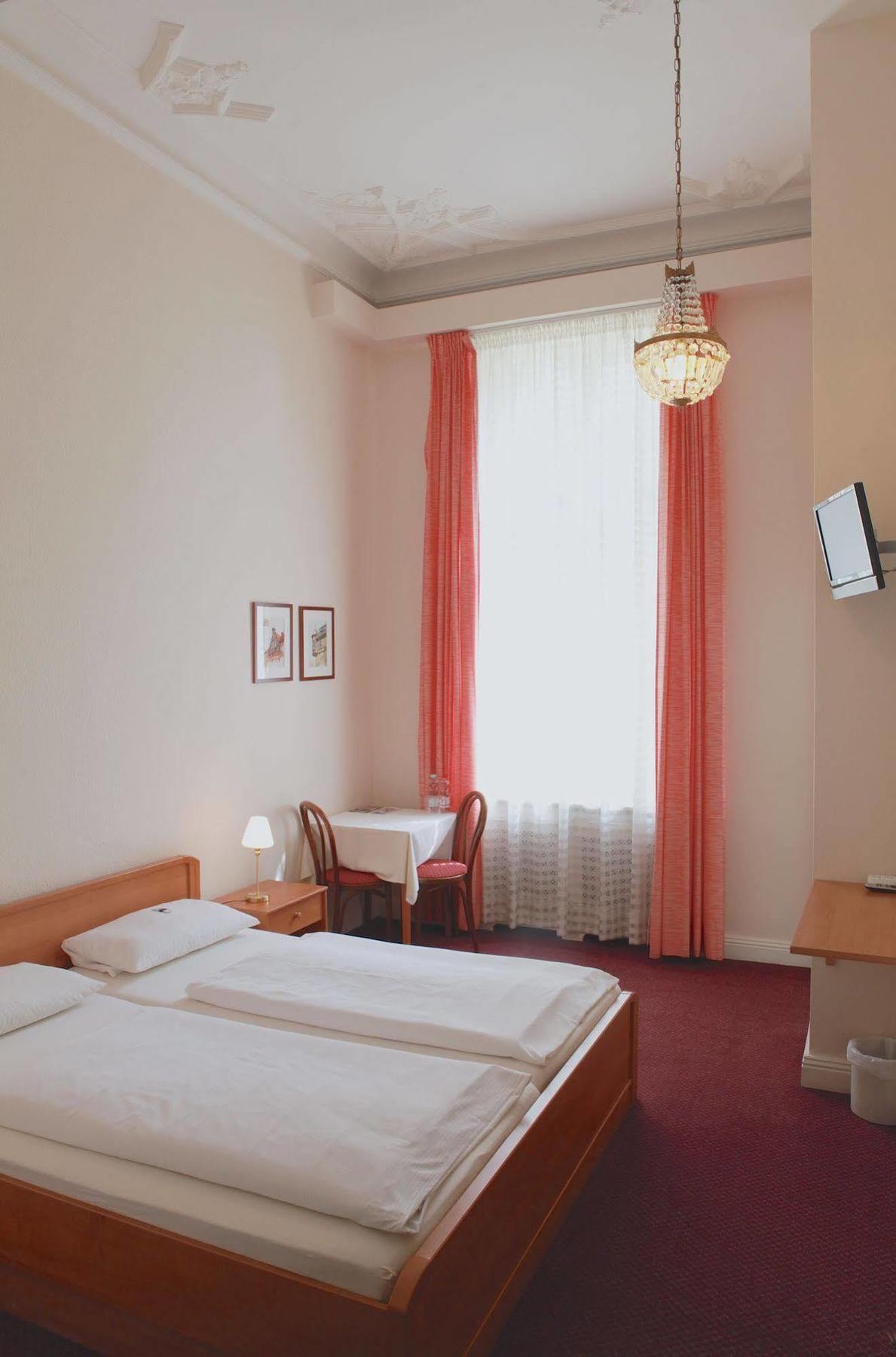Hotel Pension Fasanenhaus Berlin Ngoại thất bức ảnh