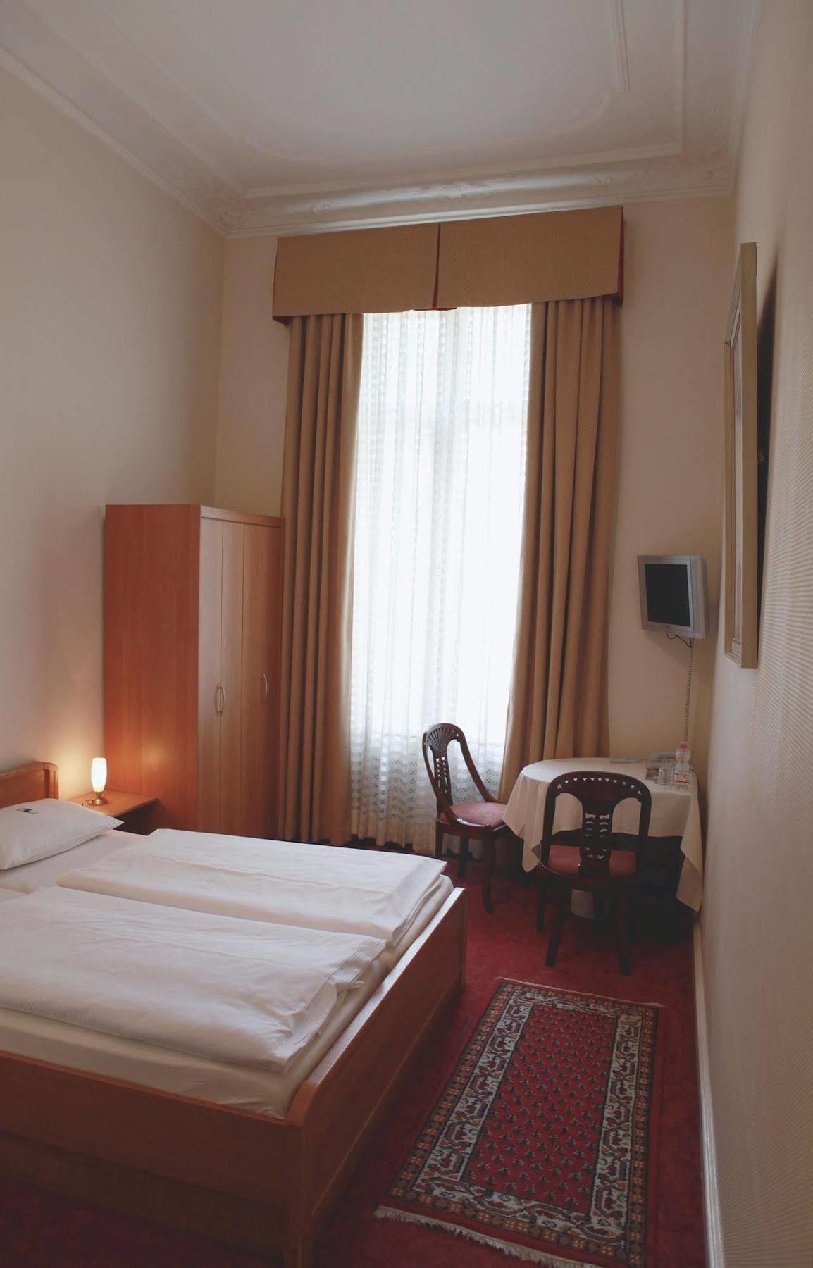Hotel Pension Fasanenhaus Berlin Ngoại thất bức ảnh